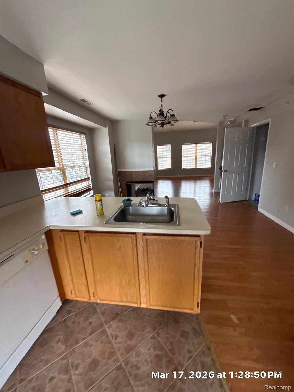 4253 Schaefer Road Dearborn, MI 48126 - Photo 4 of 10