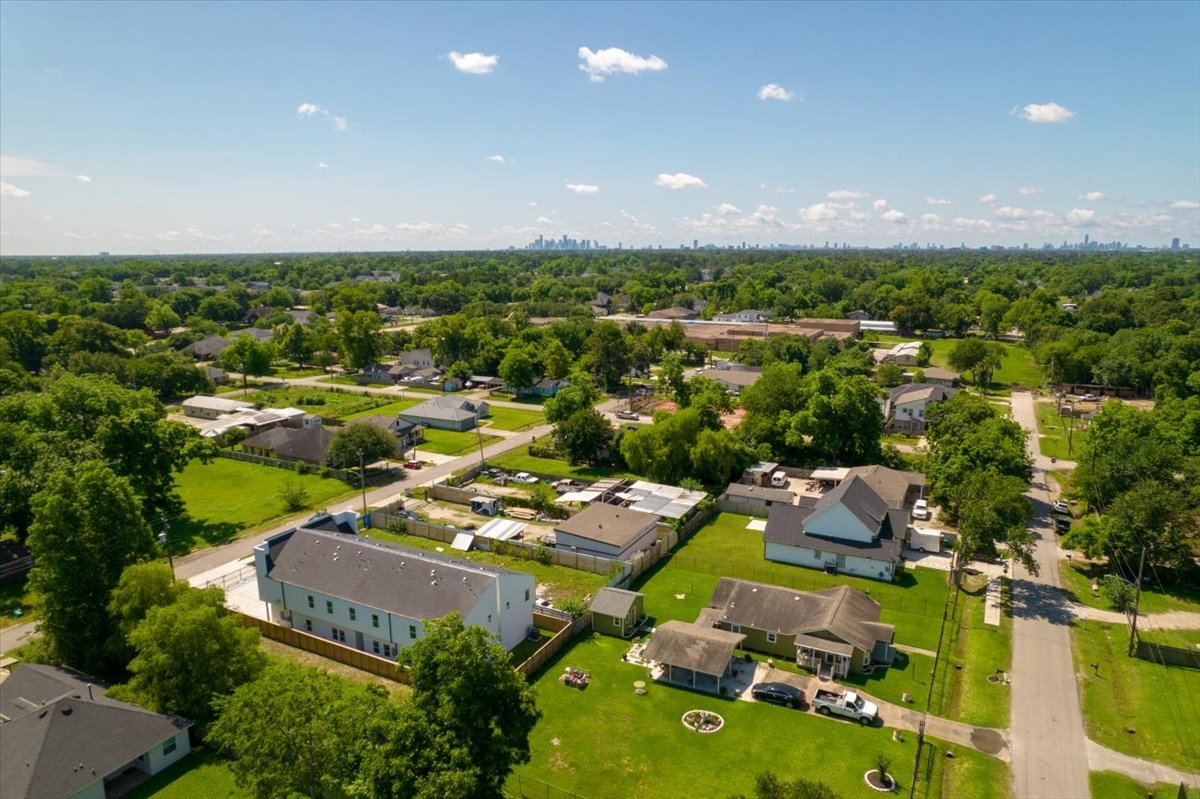 8323 Observatory Street, Unit A/B Houston, TX 77088 - Photo 35 of 38