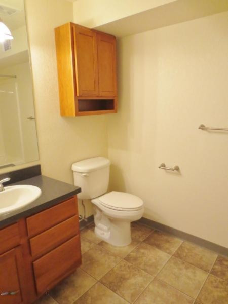 18400 North Ridge Court, Unit 4 Spring Lake, MI 49456 - Photo 7 of 14 7