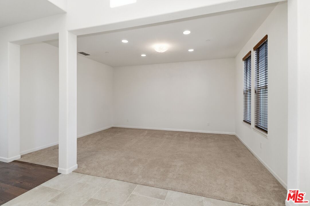 12011 Quail Falls Way Rancho Cordova, CA 95742 - Photo 4 of 48