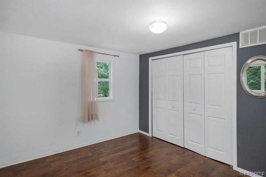 1187 East Avon Road Rochester, MI 48307 - Photo 19 of 25