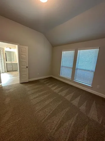 $2,350 | 418 Glacier Pass, Montgomery, TX 77316