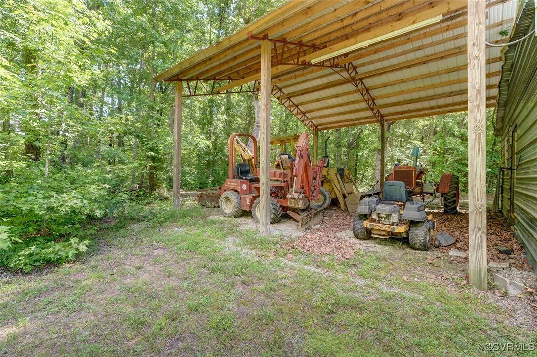 4509 Lockin Road Powhatan, VA 23139 - Photo 32 of 38 View of yard