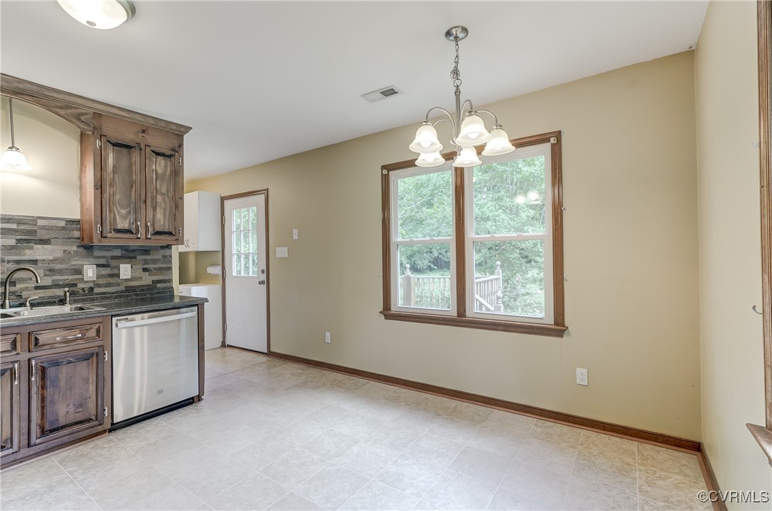 4509 Lockin Road Powhatan, VA 23139 - Photo 10 of 38 Kitchen featuring stainless steel dishwasher, a si