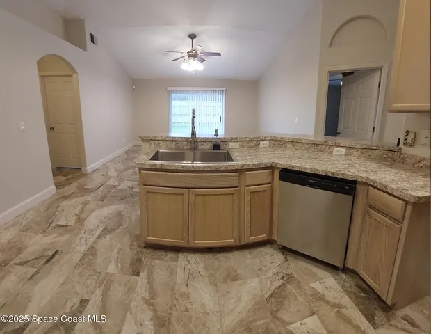 $2,350 | 1751 Bobtail Drive, Maitland, FL 32751