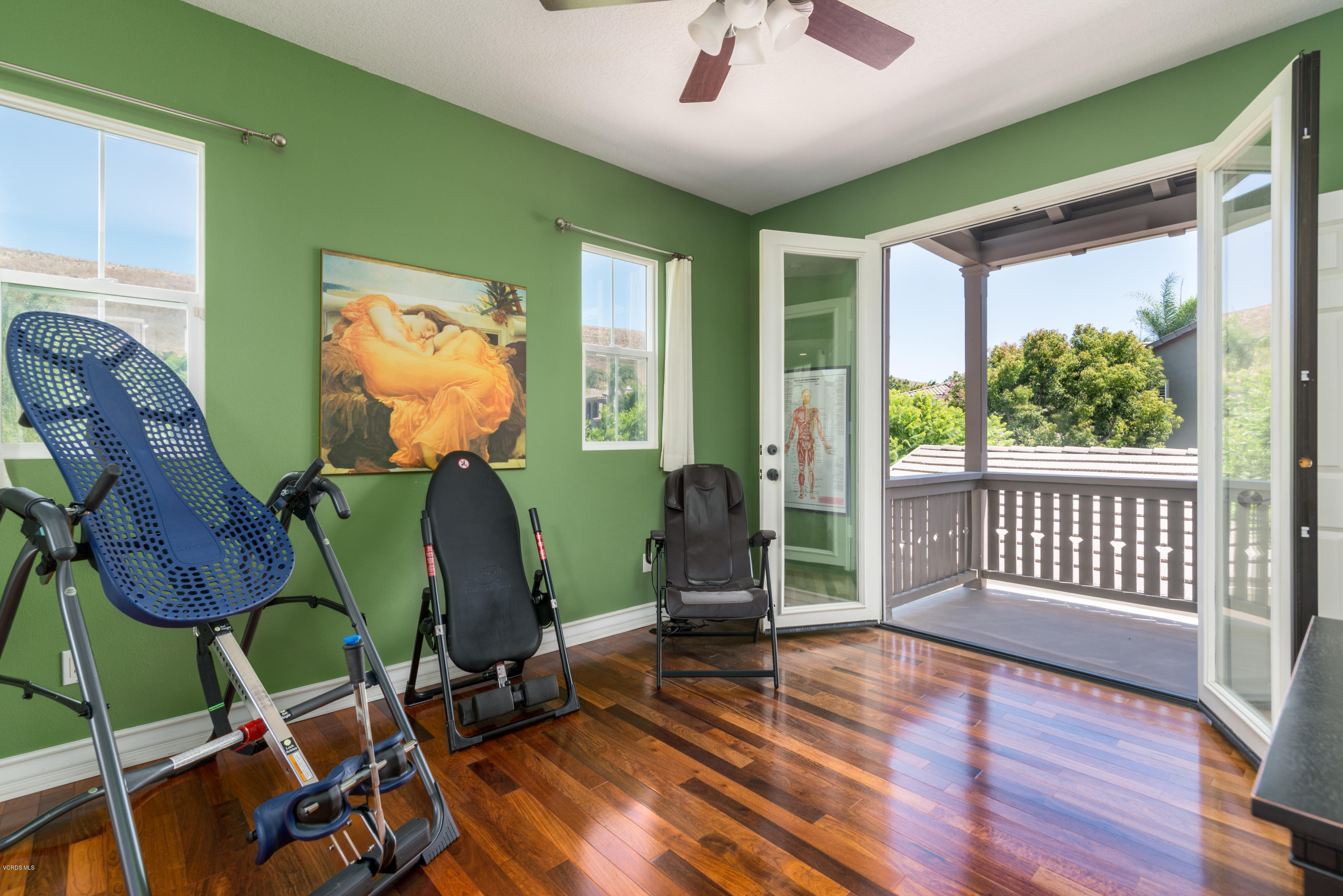 258 Spruce Circle Simi Valley, CA 93065 - Photo 24 of 46 a living room with furniture and a window