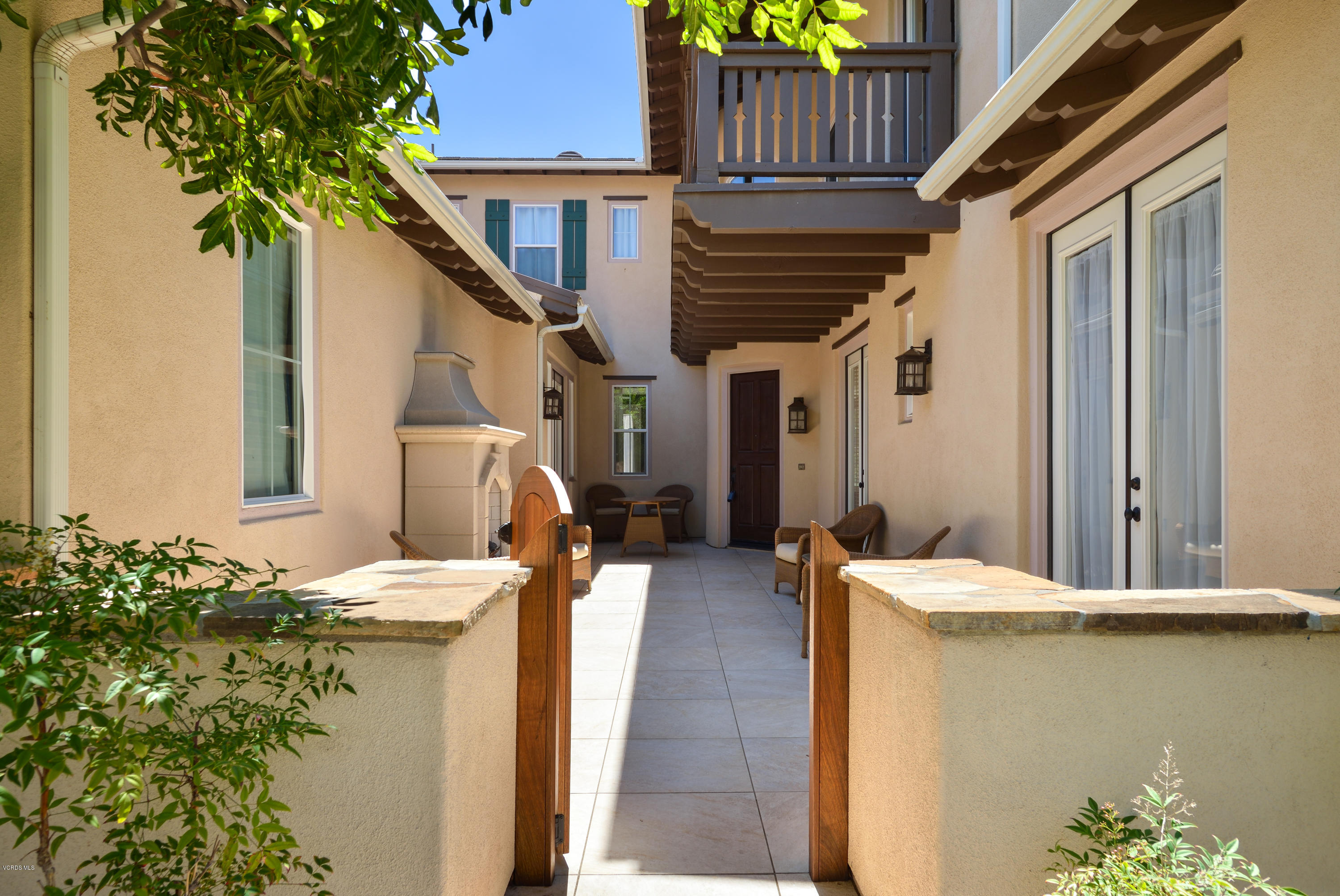 258 Spruce Circle Simi Valley, CA 93065 - Photo 4 of 46 a view of balcony and patio