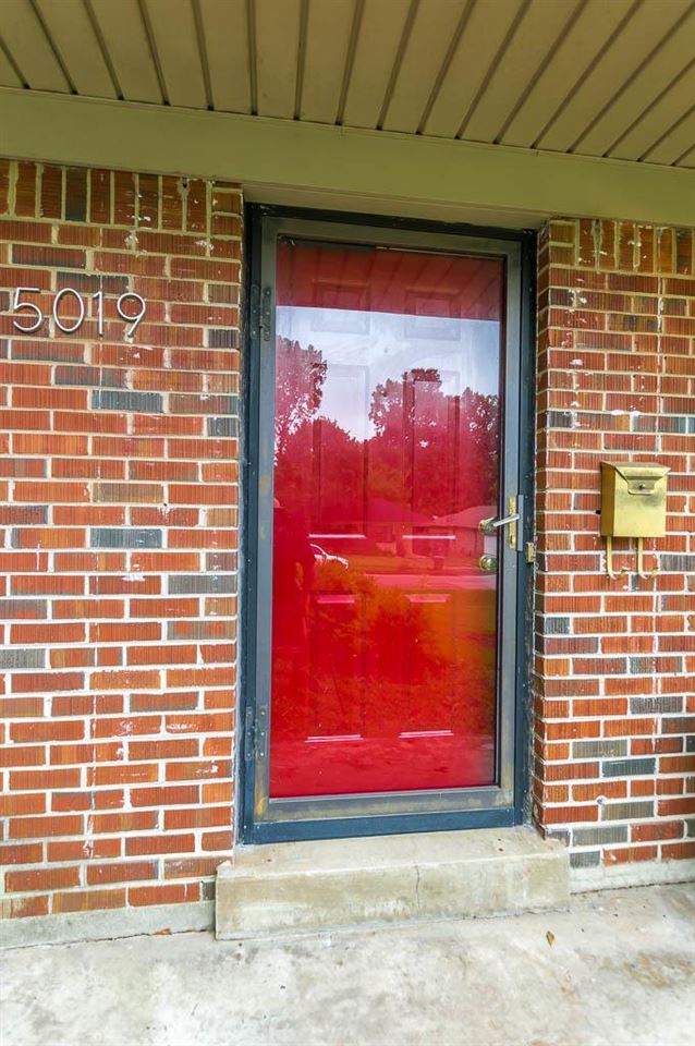5019 New Castle Road Memphis, TN 38117 - Photo 3 of 21