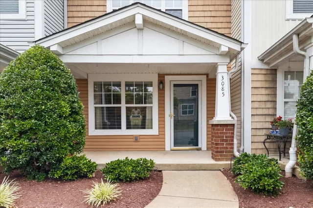 $323,400 | 3085 Harpeth Springs Drive, Nashville, TN 37221