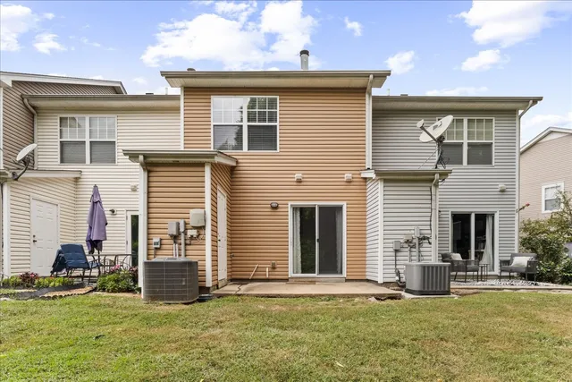 $323,400 | 3085 Harpeth Springs Drive, Nashville, TN 37221