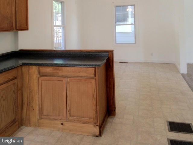210 Roxbury Road Shippensburg, PA 17257 - Photo 9 of 14 Kitchen
