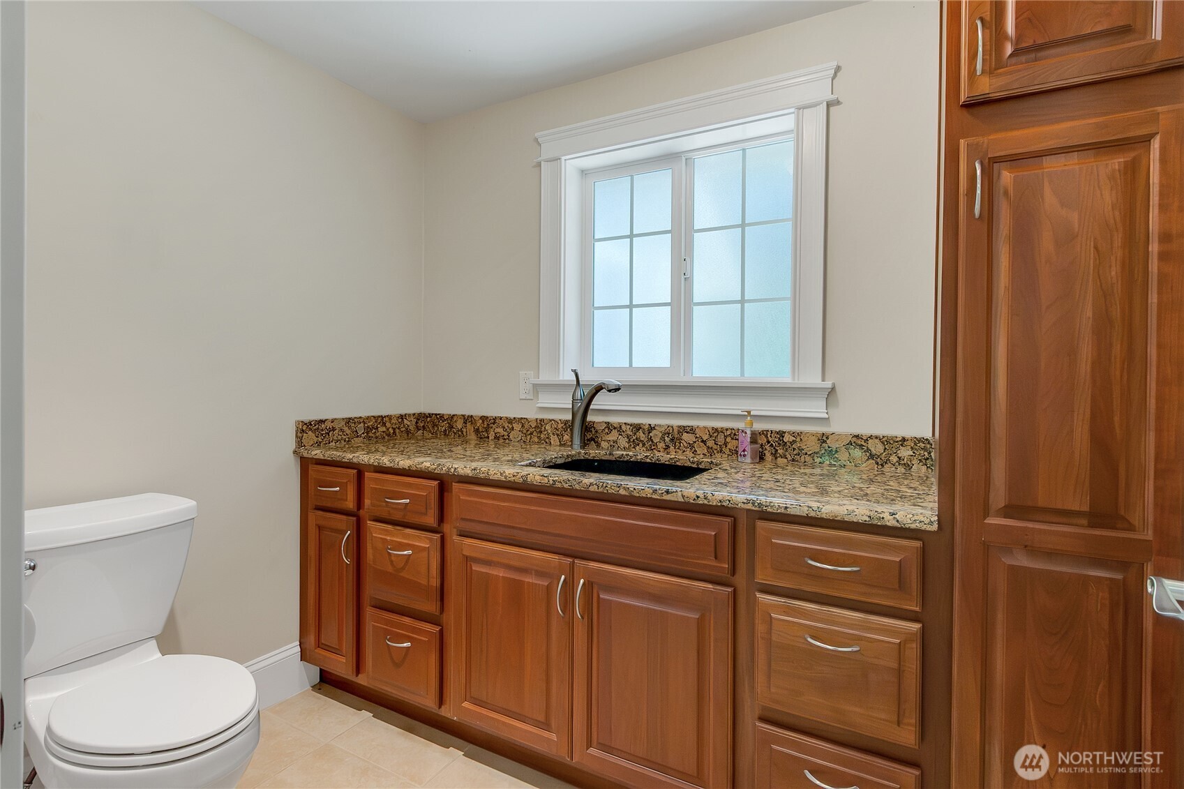 9938 168th Avenue Southwest Rochester, WA 98579 - Photo 13 of 34