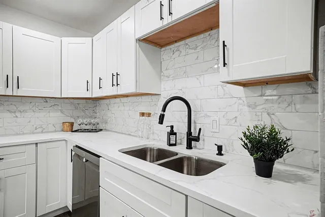 $1,875 | 718 East Pecan Street, Unit 718, Hurst, TX 76053