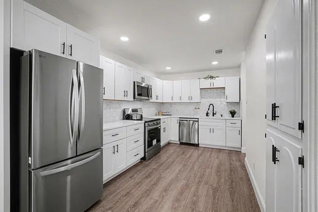 $1,875 | 718 East Pecan Street, Unit 718, Hurst, TX 76053