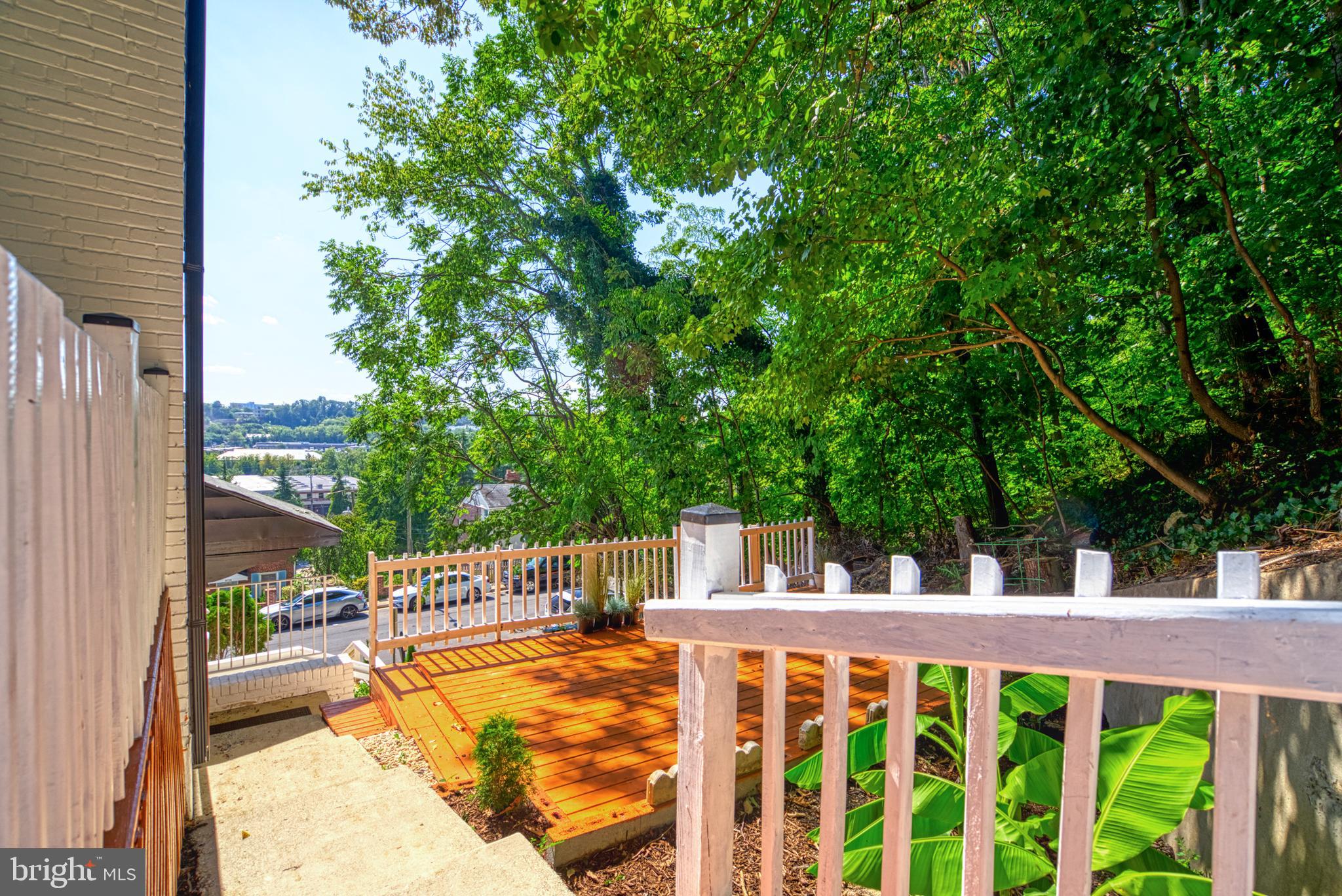 3731 South Kemper Road Arlington, VA 22206 - Photo 5 of 25 View from the first deck