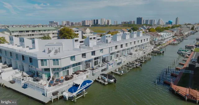 a view of building with outdoor space
