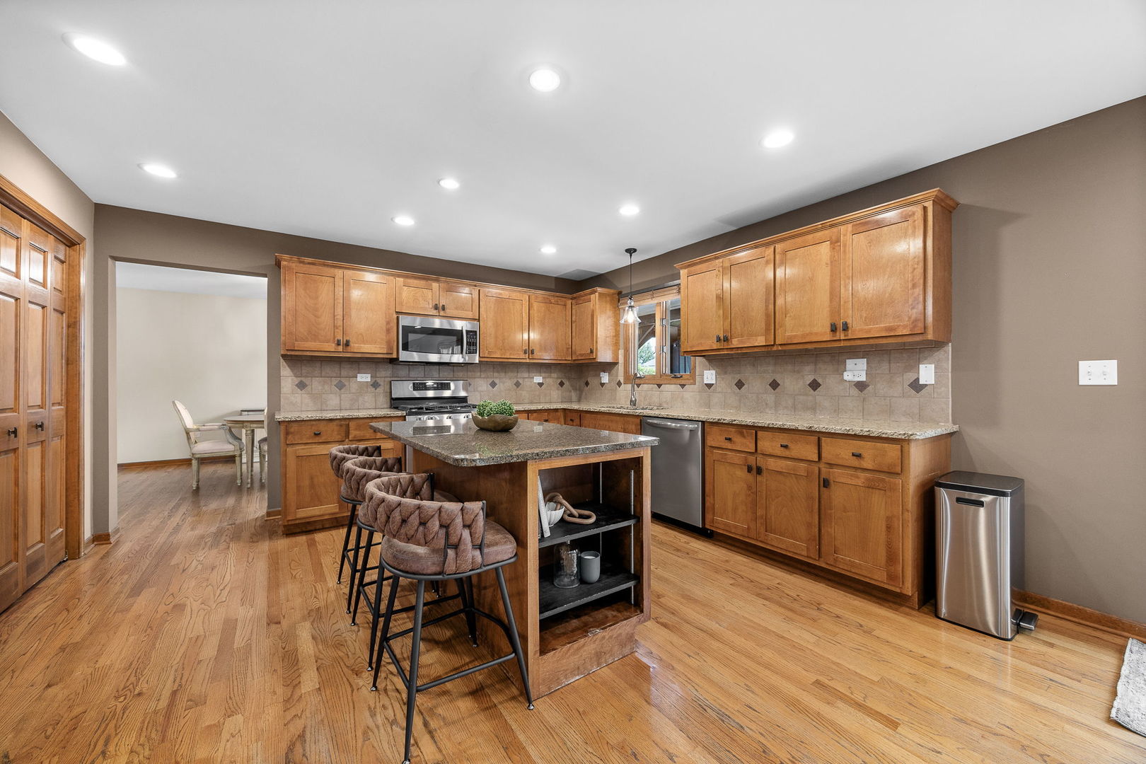 13138 Sunderlin Road Plainfield, IL 60585 - Photo 16 of 50 Gallery Image 16