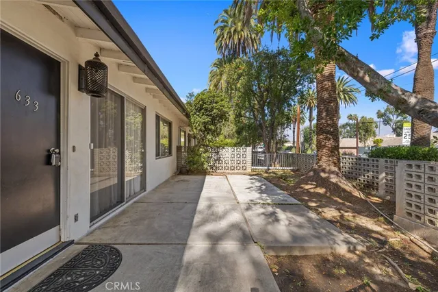 a view of a pathway of a house