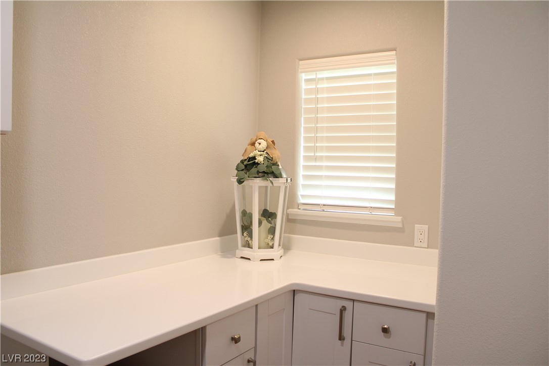890 Ramos Ranch Road Overton, NV 89040 - Photo 30 of 49 Laundry Room