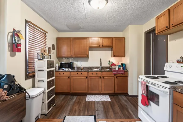 $275,000 | 591-593 Payne Avenue, St. Paul, MN 55130