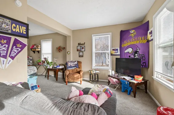 $275,000 | 591-593 Payne Avenue, St. Paul, MN 55130