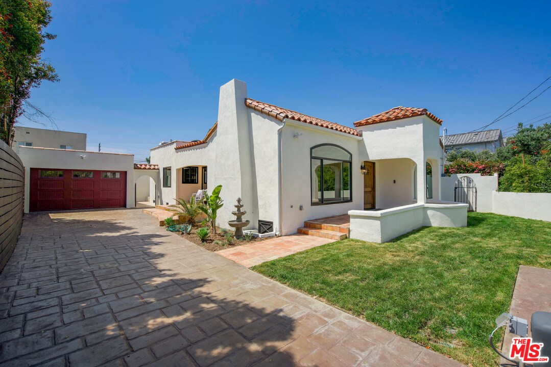 1011 Superba Avenue Venice, CA 90291 - Photo 19 of 20