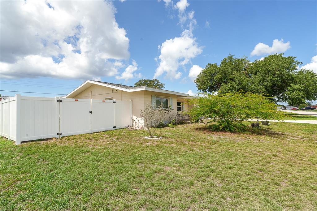 22129 Rochester Avenue Port Charlotte, FL 33952 - Photo 3 of 38 Gallery Image 3