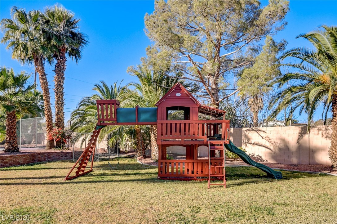 2955 El Camino Road Las Vegas, NV 89146 - Photo 7 of 99 View of play area