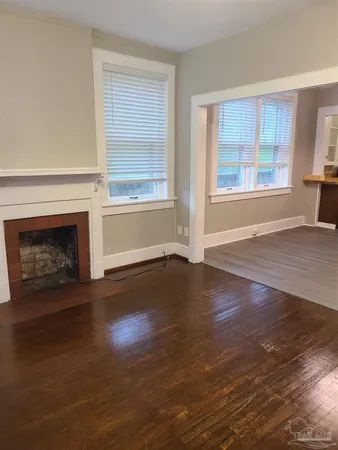 $1,995 | 504 North Spring Street, Unit A, Pensacola, FL 32501