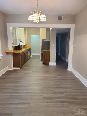 $1,995 | 504 North Spring Street, Unit A, Pensacola, FL 32501