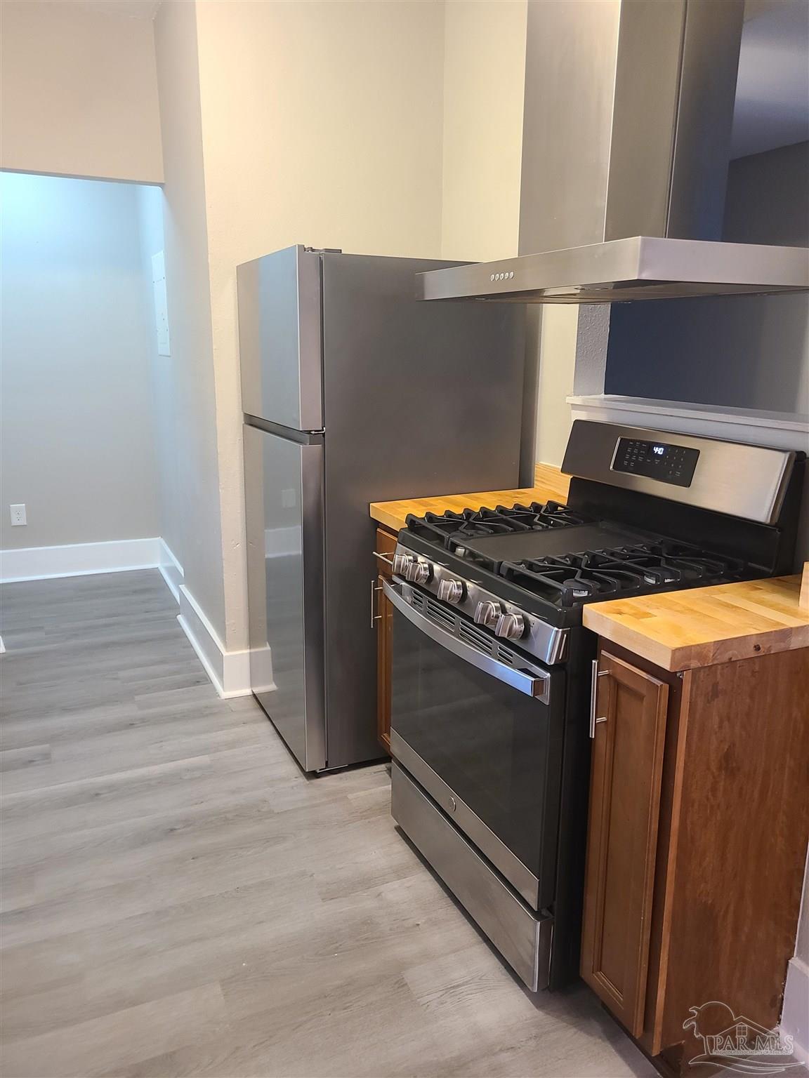 504 North Spring Street, Unit A Pensacola, FL 32501 - Photo 5 of 16