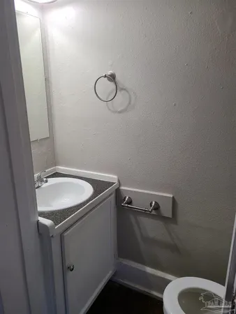 $1,995 | 504 North Spring Street, Unit A, Pensacola, FL 32501