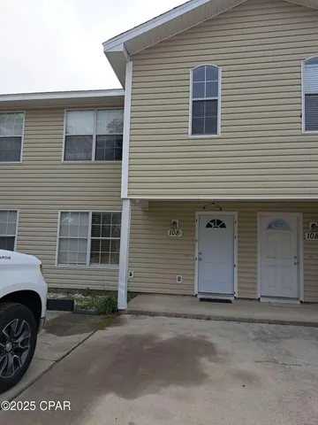$1,195 | 108 North Gray Avenue, Unit B, Panama City, FL 32401
