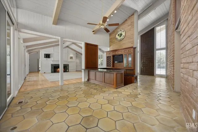 $1,750,000 | Undisclosed Address, Bakersfield, CA 93309