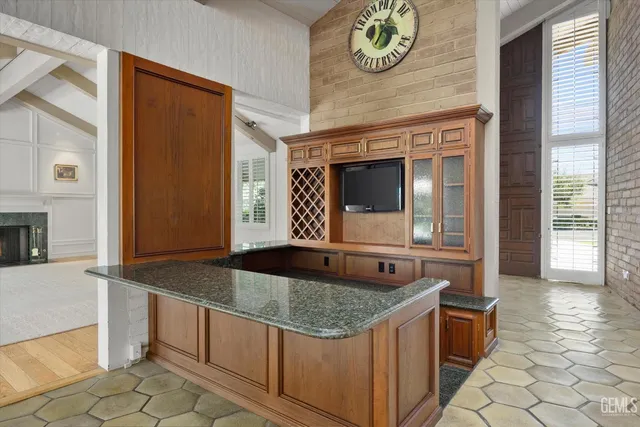 $1,750,000 | Undisclosed Address, Bakersfield, CA 93309