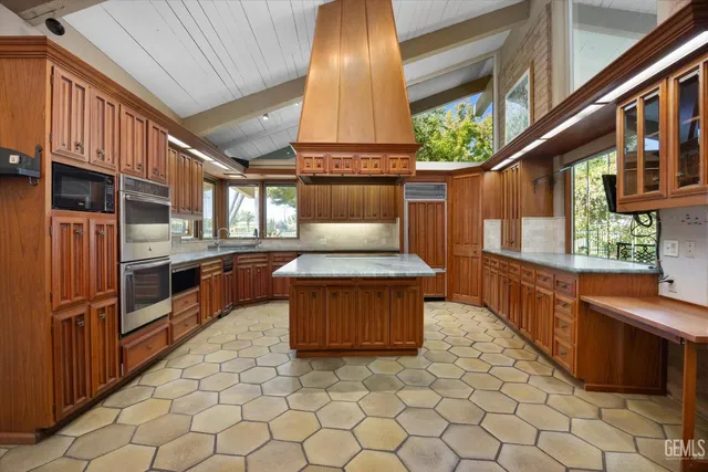 $1,750,000 | Undisclosed Address, Bakersfield, CA 93309