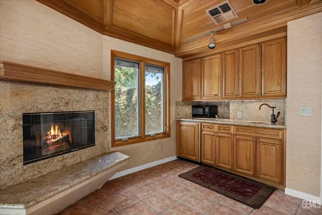 $1,750,000 | Undisclosed Address, Bakersfield, CA 93309