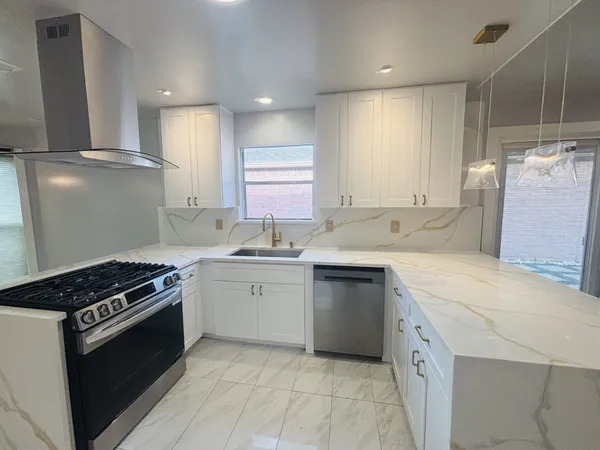 $1,800 | 13323 Carvel Lane, Houston, TX 77083