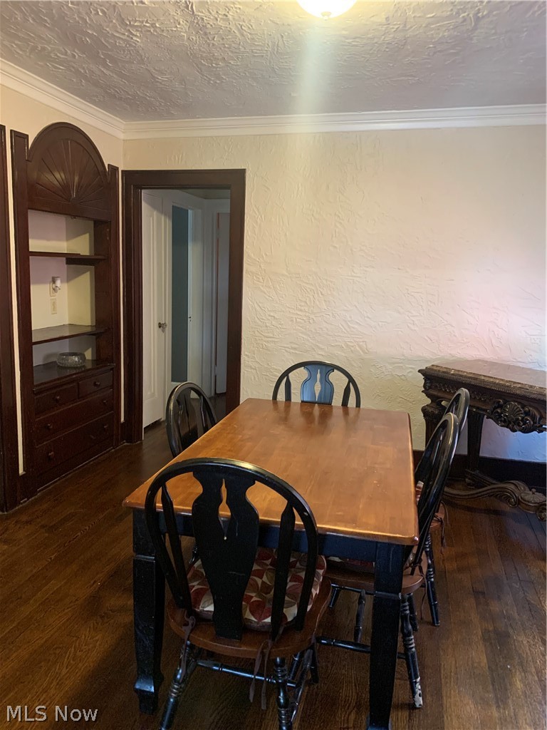 3658-3660 Strathavon Road Cleveland, OH 44120 - Photo 4 of 11