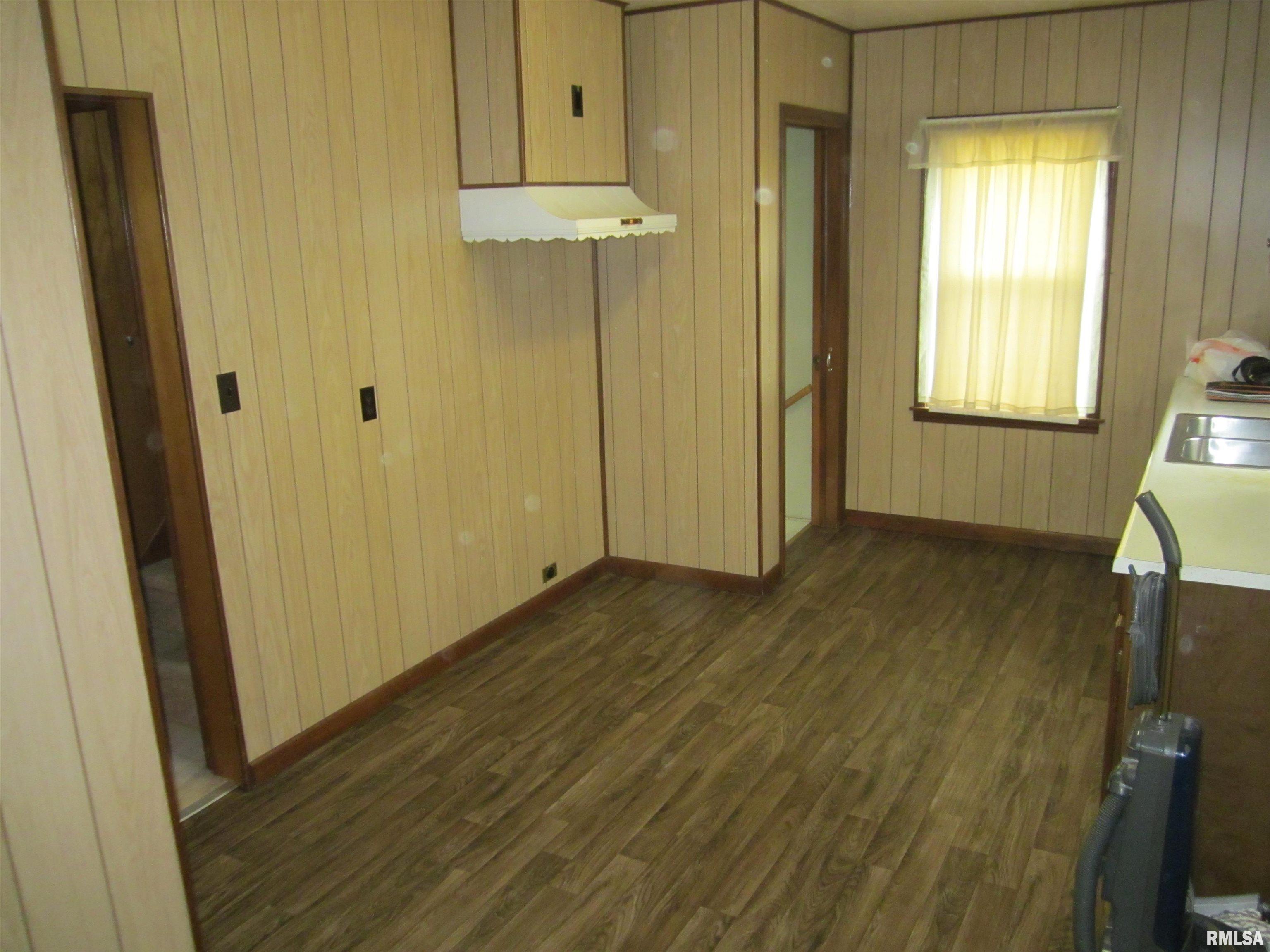 1528 West Monroe Street Springfield, IL 62704 - Photo 9 of 35