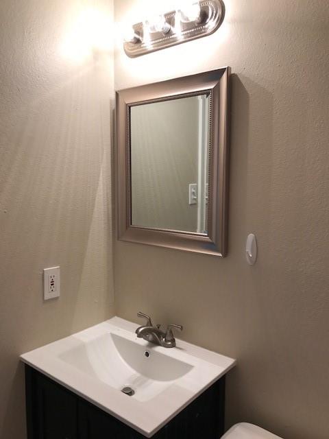2005 South 8th Street, Unit 6 Waco, TX 76706 - Photo 6 of 17 Front Bedroom - Unoccupied