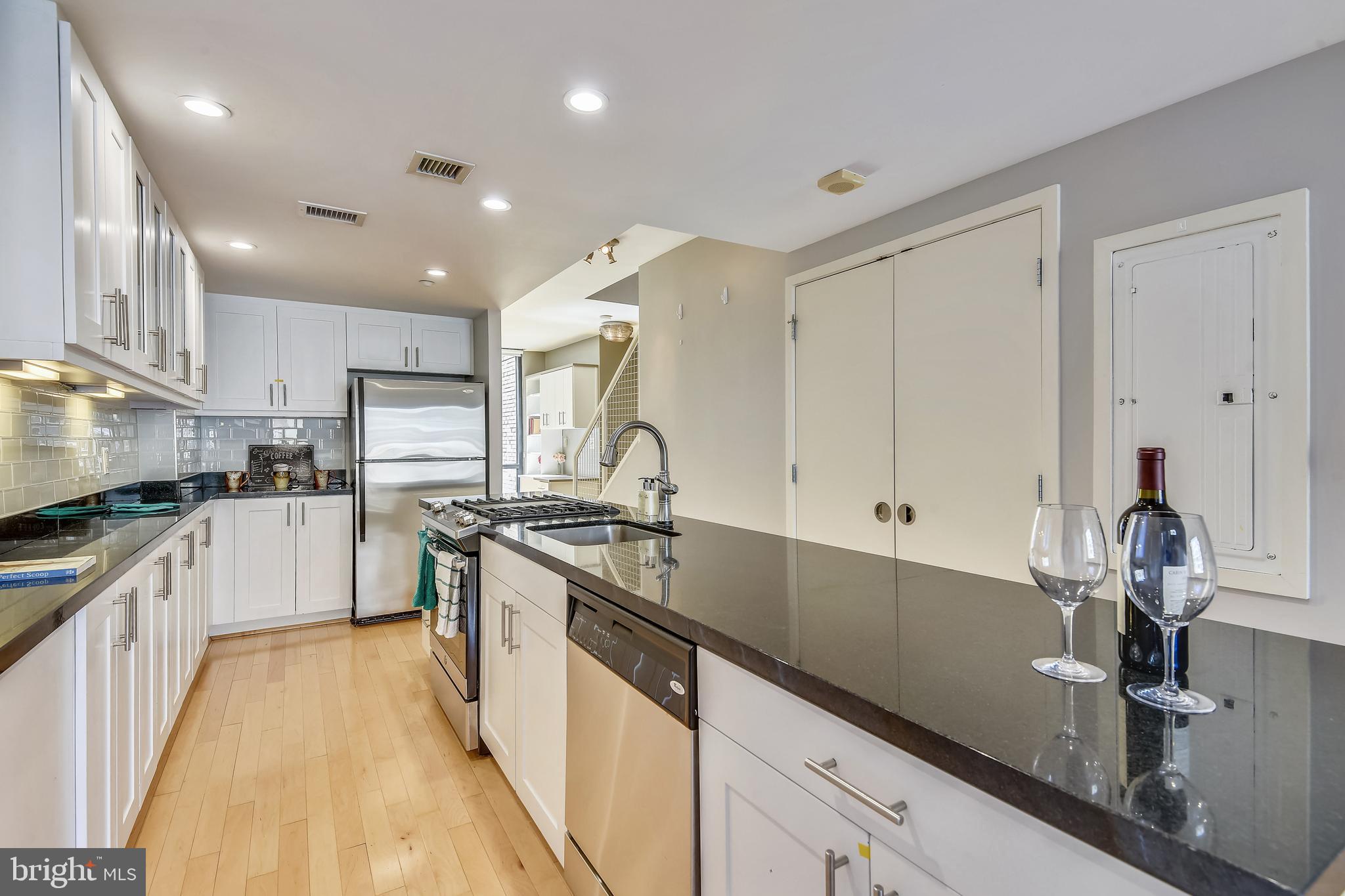 912 F Street Northwest, Unit 509 Washington, DC 20004 - Photo 14 of 54