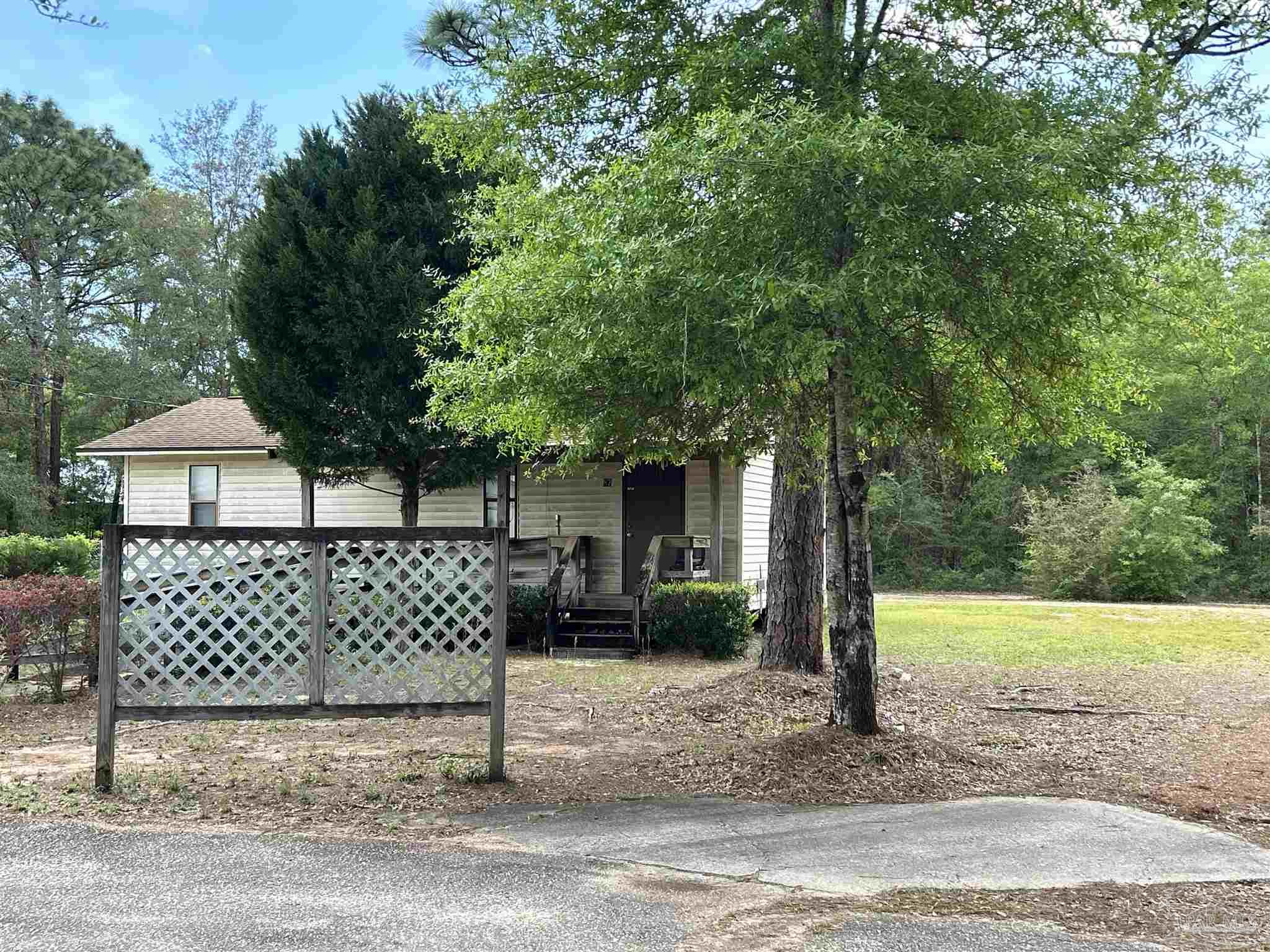 6225 Dixie Road Milton, FL 32570 - Photo 3 of 20 Gallery Image 3