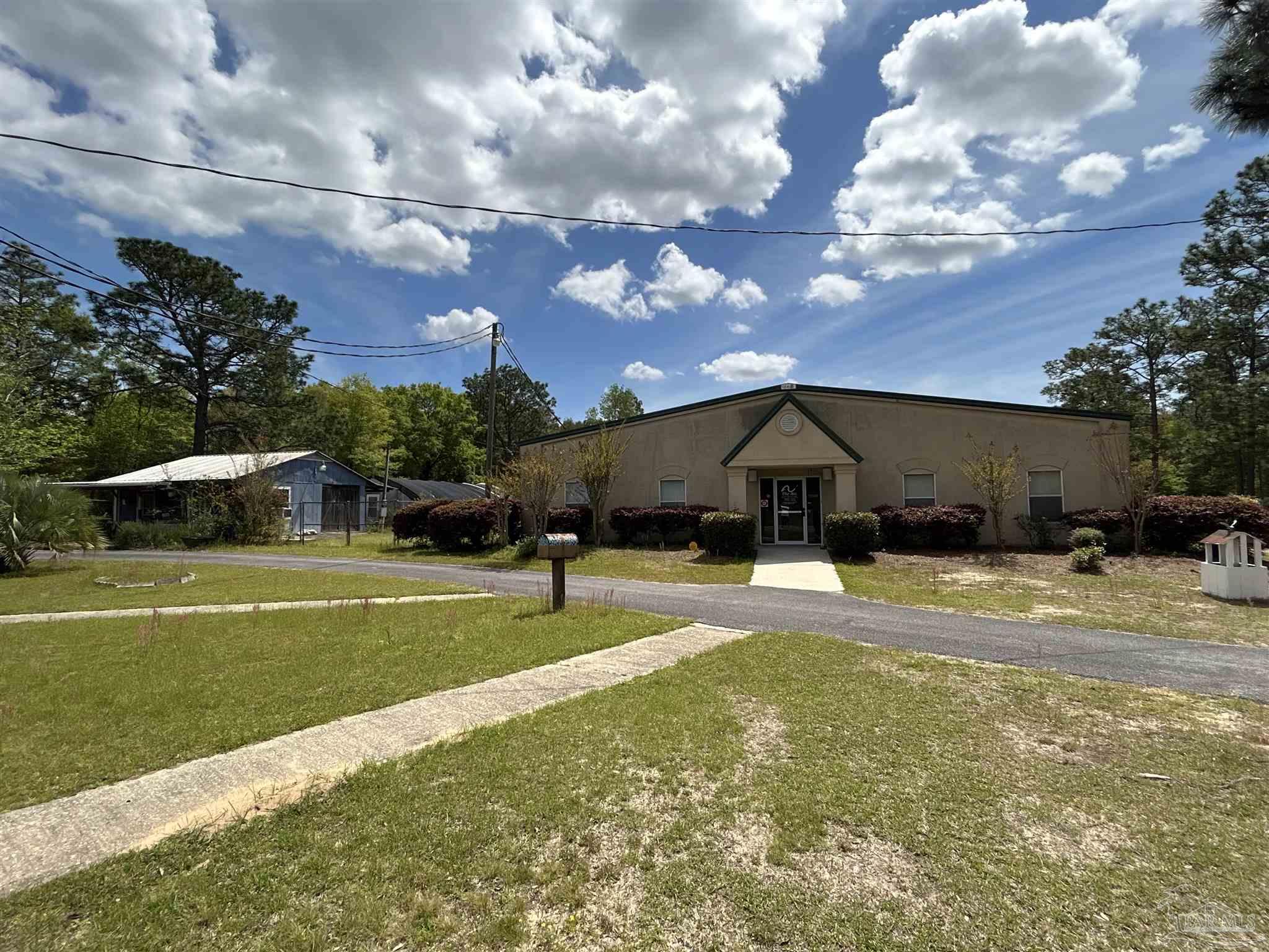 6225 Dixie Road Milton, FL 32570 - Photo 6 of 20 Gallery Image 6