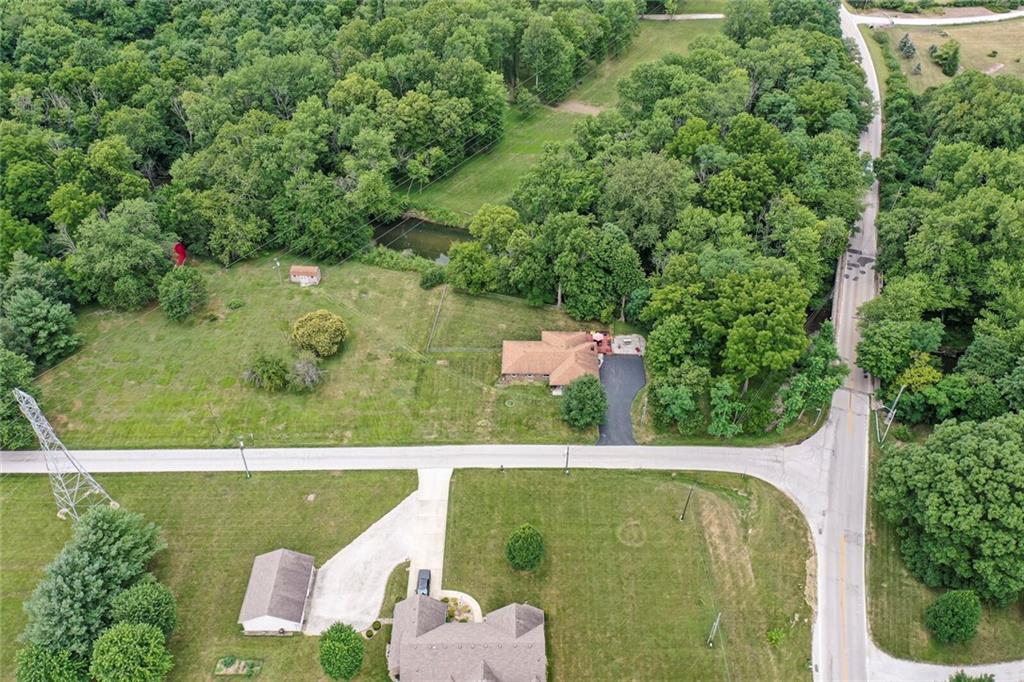 7750 Dix Road Indianapolis, IN 46259 - Photo 6 of 36 Gallery Image 6