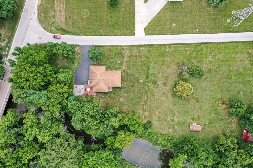 7750 Dix Road Indianapolis, IN 46259 - Photo 7 of 36 Gallery Image 7