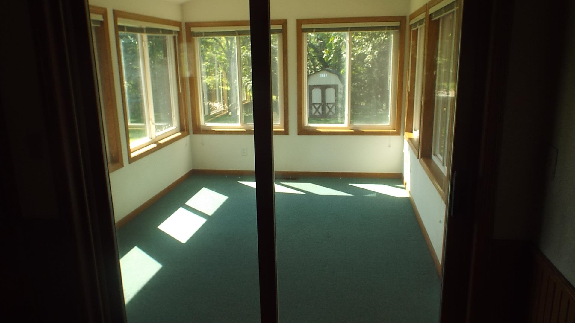 7540 Badger Road East Dubuque, IL 61025 - Photo 12 of 32 Gallery Image 12