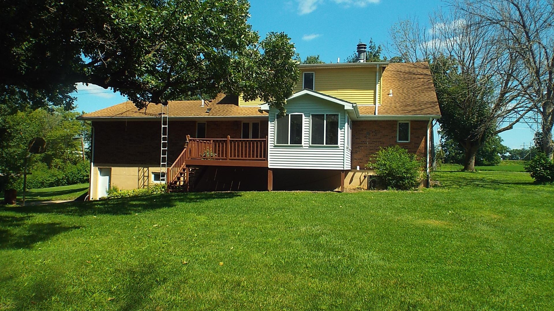 7540 Badger Road East Dubuque, IL 61025 - Photo 25 of 32 Gallery Image 25