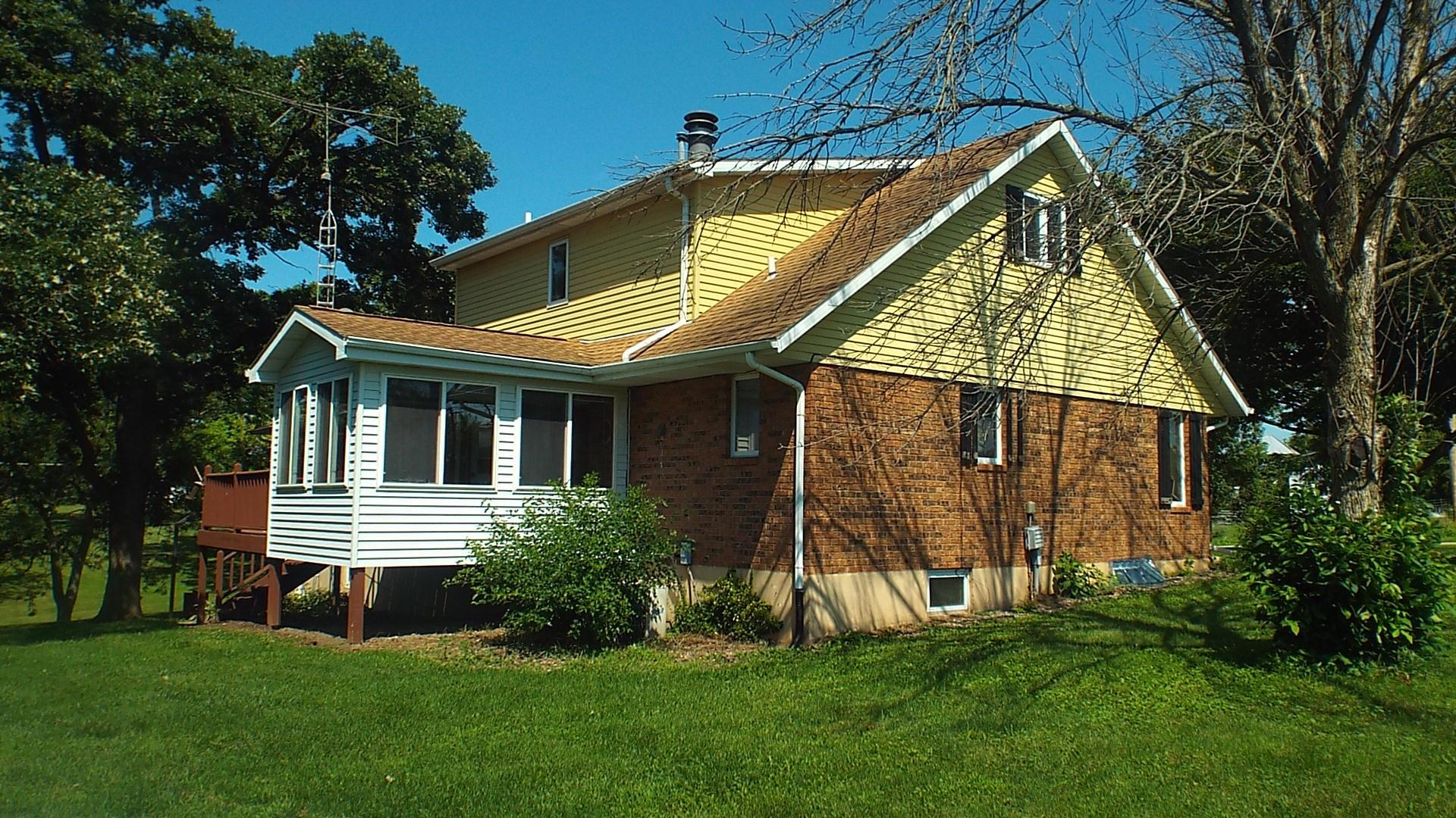 7540 Badger Road East Dubuque, IL 61025 - Photo 27 of 32 Gallery Image 27
