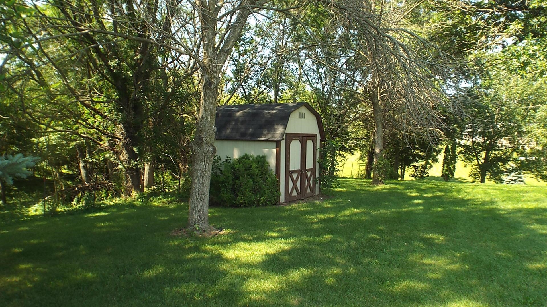 7540 Badger Road East Dubuque, IL 61025 - Photo 28 of 32 Gallery Image 28